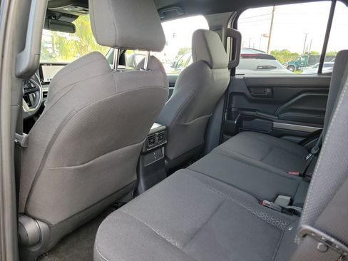 Used 2025 Toyota 4Runner SR5 AWD/4WD image 9