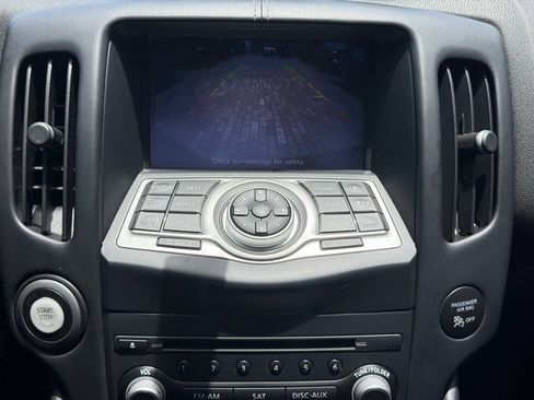 Used 2018 Nissan 370Z Touring image 15