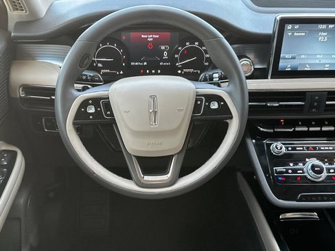 Used 2022 Lincoln Corsair FWD image 14