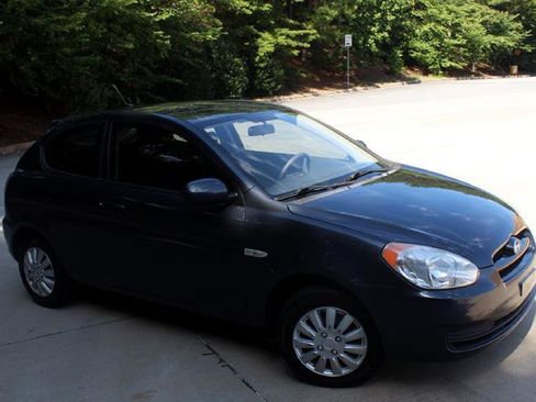 Used 2011 Hyundai Accent GS image 6