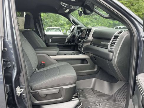 New 2026 RAM 3500 Big Horn AWD/4WD image 15