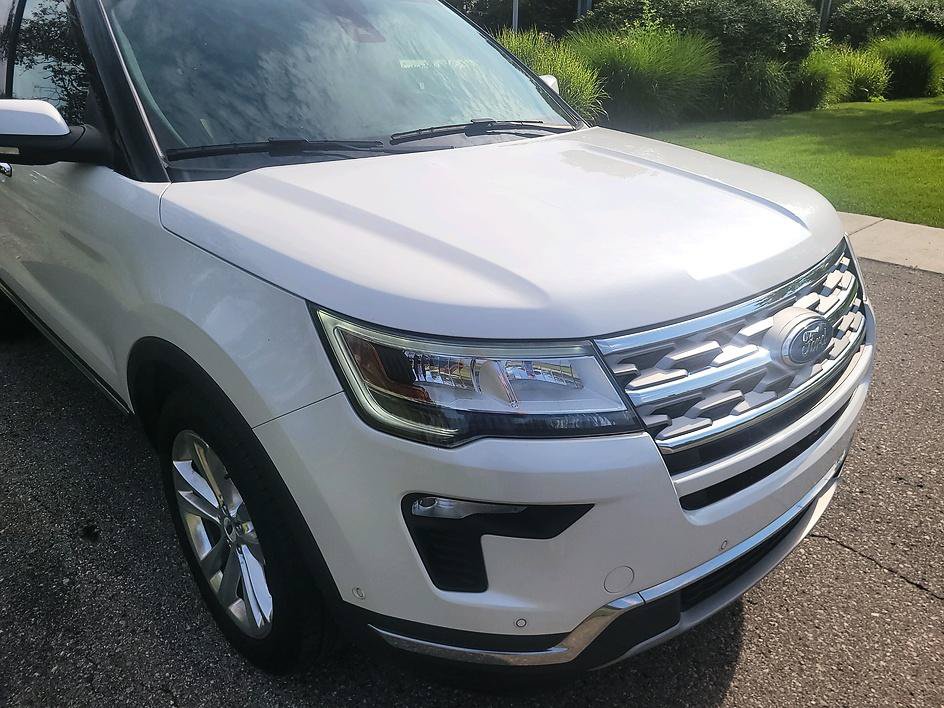 Used 2019 Ford Explorer Limited w/ Equipment Group 301A AWD/4WD image 11