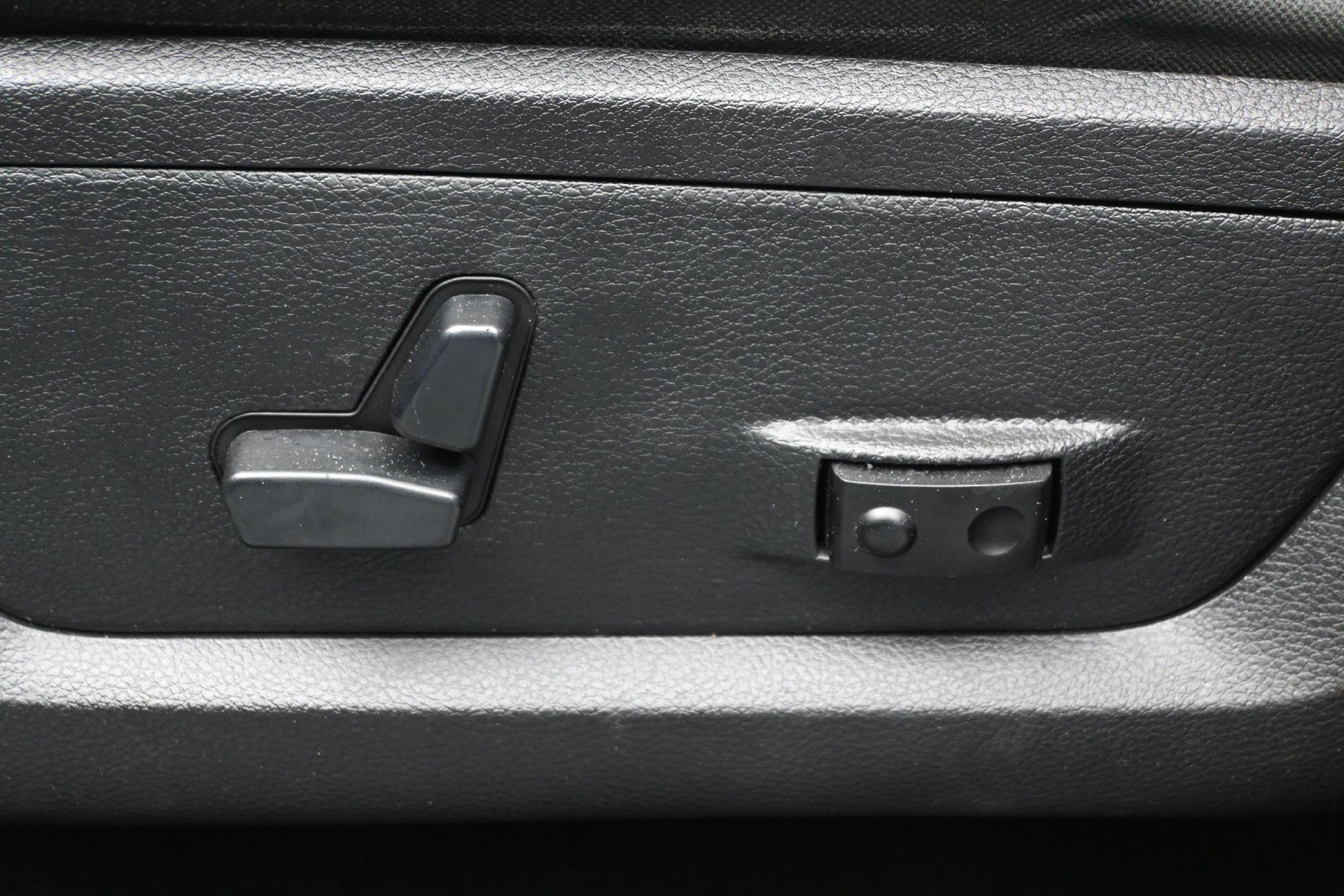 Used 2015 RAM 1500 Sport w/ Black Ram 1500 Sport Group AWD/4WD image 20