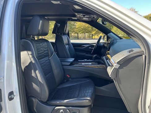Used 2023 Cadillac Escalade Premium Luxury Platinum image 54
