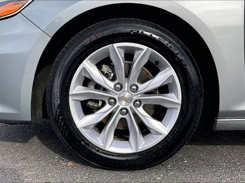 Used 2024 Chevrolet Malibu LT image 35