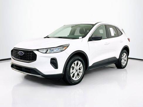 Used 2024 Ford Escape Active w/ Tech Pack #1 image 3