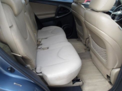 Used 2010 Toyota RAV4 Limited image 8