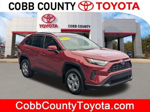 Used 2024 Toyota RAV4 XLE image 1