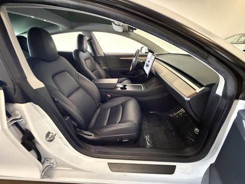 Used 2023 Tesla Model 3 Standard Range RWD image 19