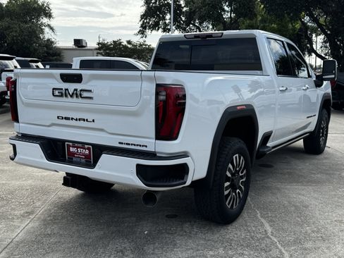 Used 2025 GMC Sierra 2500 Denali Ultimate w/ Max Trailering Package AWD/4WD image 8