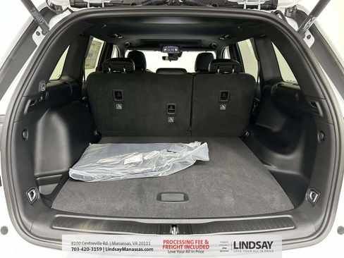 New 2026 Jeep Grand Cherokee Altitude AWD/4WD image 10