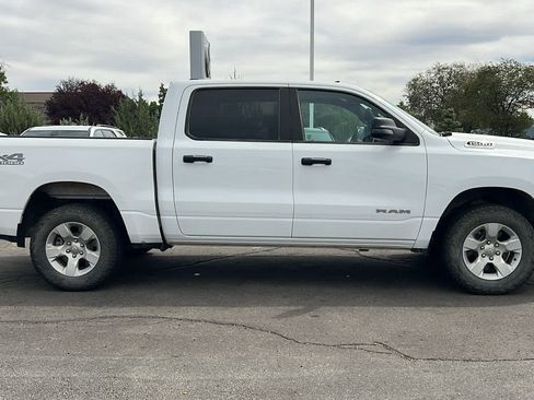 Used 2024 RAM 1500 Big Horn AWD/4WD image 4