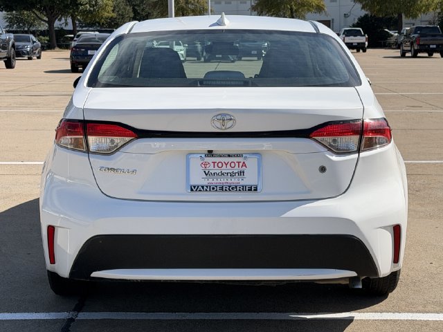 Used 2021 Toyota Corolla L FWD image 4