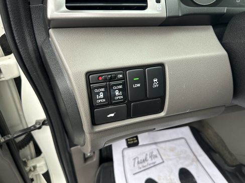 Used 2016 Honda Odyssey EX-L image 14