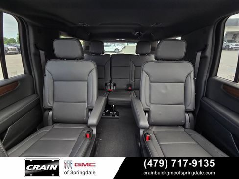 Used 2026 GMC Yukon XL Denali w/ Sun & Power Step Package AWD/4WD image 29