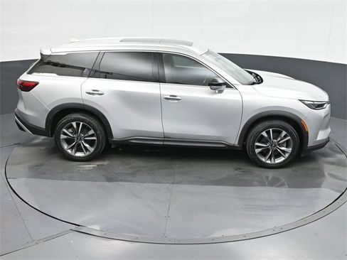 Used 2023 INFINITI QX60 Luxe image 30