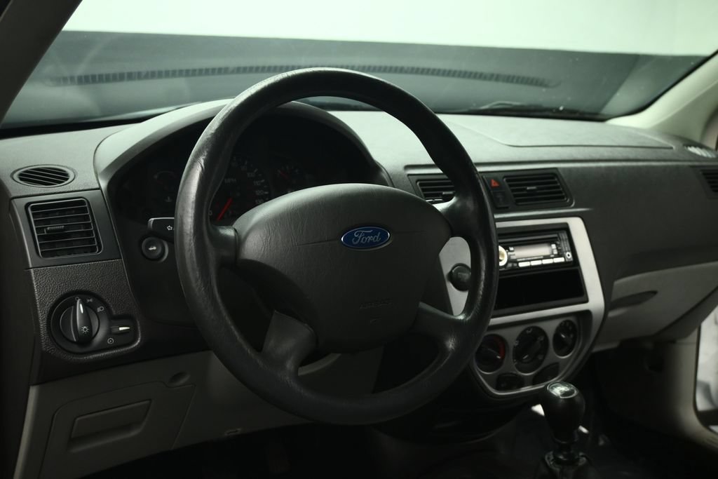 Used 2007 Ford Focus S FWD image 39