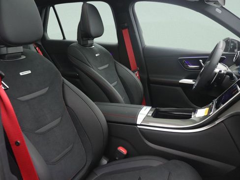 New 2026 Mercedes-Benz GLC 43 AMG 4MATIC image 7