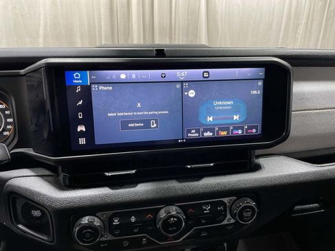 Used 2025 Jeep Wrangler Unlimited Sport AWD/4WD image 12