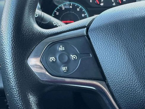 Used 2019 Chevrolet Traverse LS FWD image 23