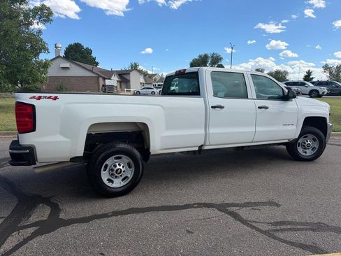 Used 2018 Chevrolet Silverado 2500 W/T AWD/4WD image 4