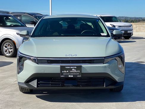 New 2026 Kia K4 LXS image 9