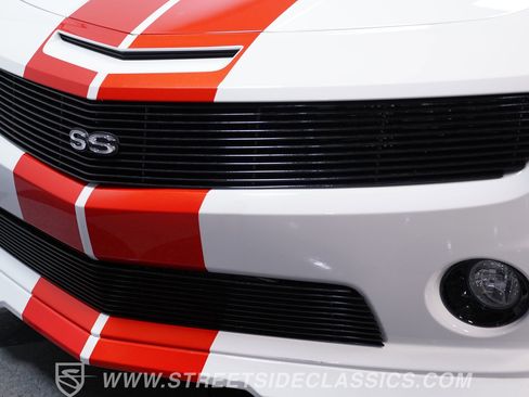 Used 2011 Chevrolet Camaro SS w/ RS Package RWD image 18