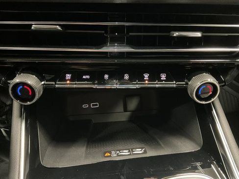 New 2026 Chevrolet Traverse LT w/ Sun and Wheel Package image 26