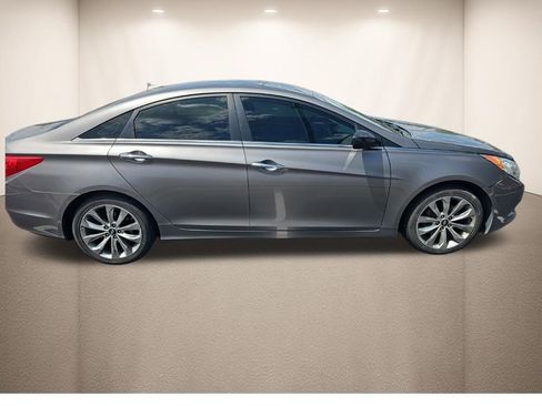 Used 2011 Hyundai Sonata SE FWD image 5