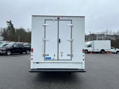 New 2024 GMC Savana 3500 w/ Power Convenience Package