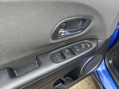 Used 2022 Honda HR-V EX image 13