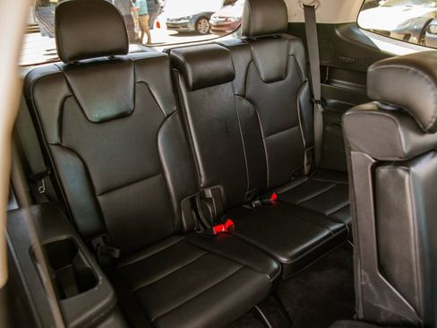 Used 2022 Kia Telluride LX FWD image 13
