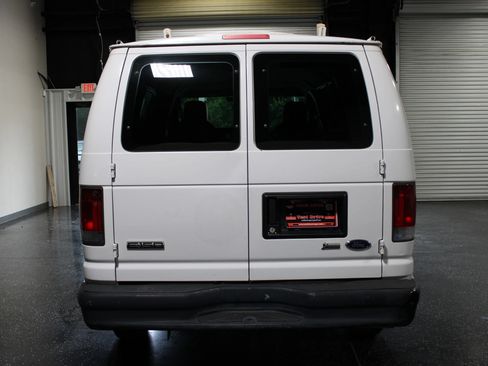 Used 2009 Ford E-150 and Econoline 150 RWD image 4