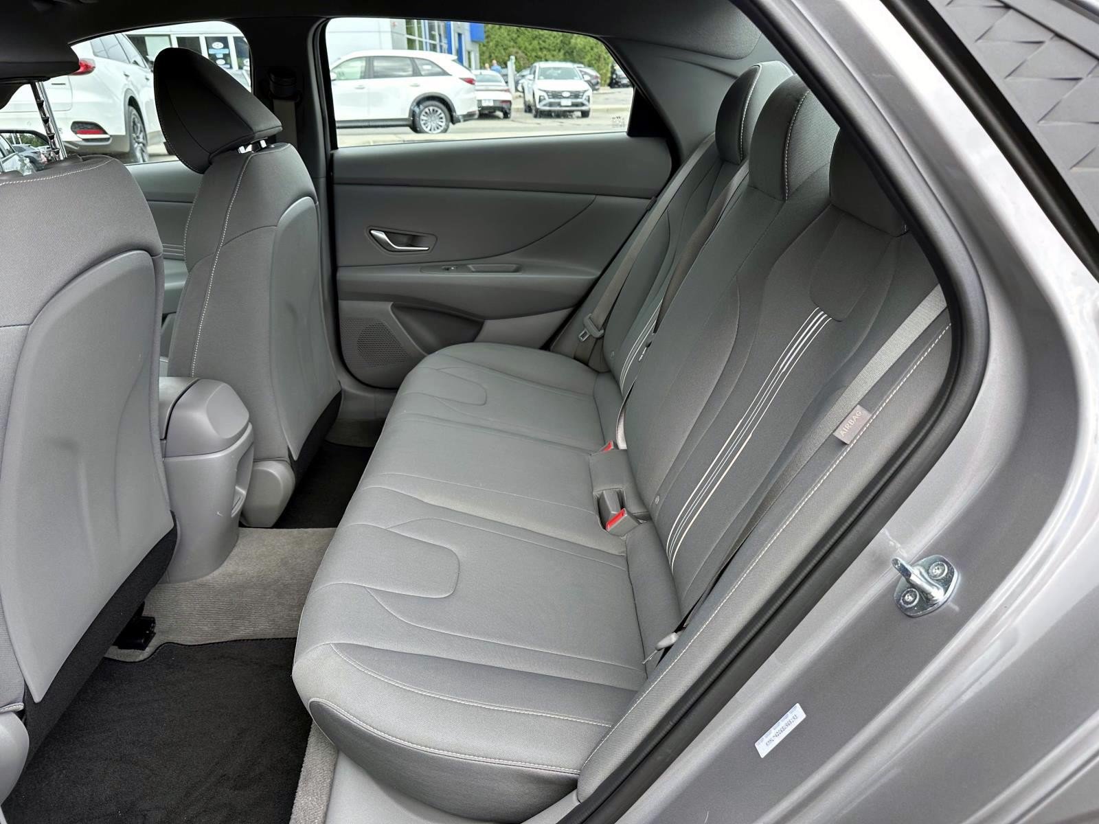 Used 2025 Hyundai Elantra Sport FWD image 12