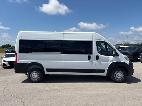 New 2026 RAM ProMaster 2500 w/ Cold Weather Group FWD image 3