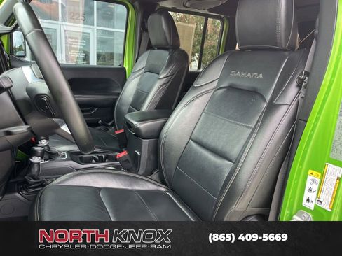 Used 2018 Jeep Wrangler Unlimited Sahara AWD/4WD image 5