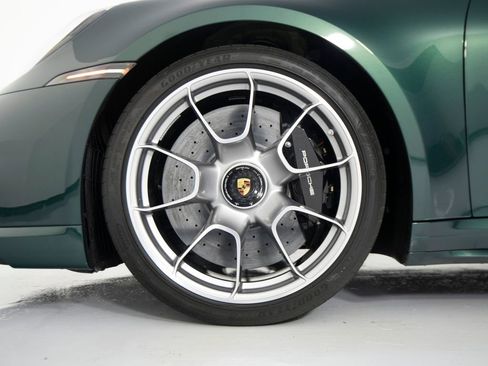 Used 2022 Porsche 911 Turbo S image 9