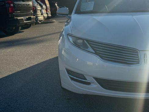 Used 2015 Lincoln MKZ w/ Equipment Group 101A Select image 27
