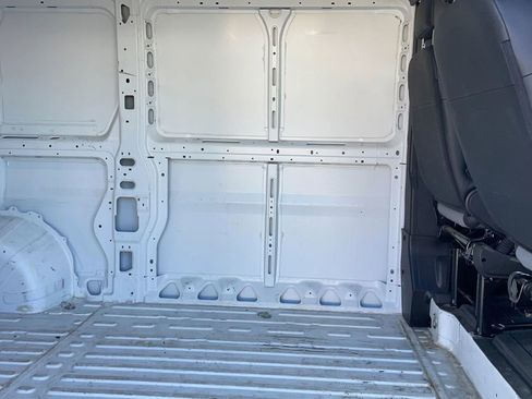 Used 2025 RAM ProMaster 2500 w/ Convenience Group FWD image 39