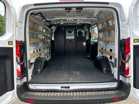 Used 2025 Ford Transit 250 Low Roof w/ Exterior Upgrade Package RWD image 20