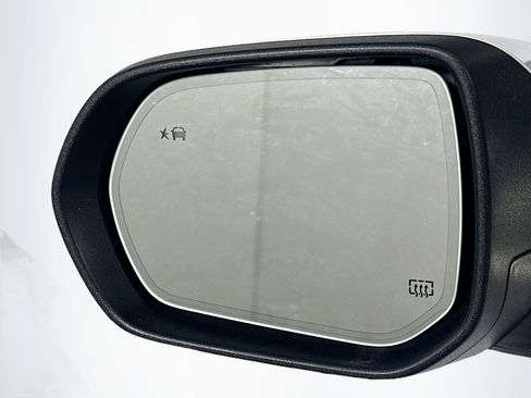 Used 2025 Buick Enclave Preferred image 16