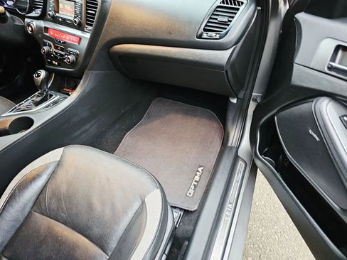 Used 2012 Kia Optima SX w/ Premium Pkg image 11