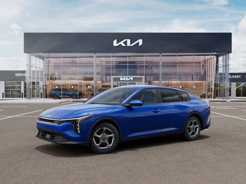 New 2026 Kia K4 LXS FWD image 3