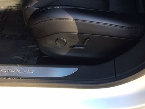 Used 2017 Tesla Model S 60 image 15