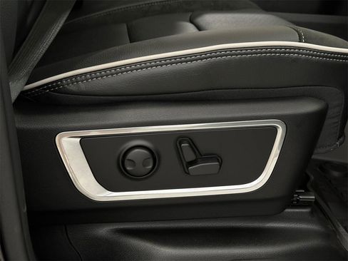 New 2026 RAM 1500 Laramie w/ Night Edition image 39