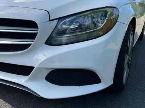 Used 2016 Mercedes-Benz C 300 4MATIC Sedan image 4