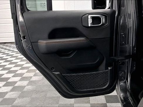 Used 2022 Jeep Gladiator Mojave w/ LED Lighting Group AWD/4WD image 23