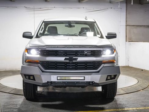 Used 2018 Chevrolet Silverado 1500 Custom w/ Custom Convenience Package image 3