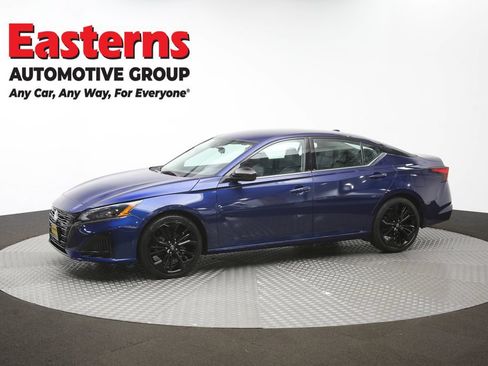 Used 2023 Nissan Altima 2.5 SR FWD image 56