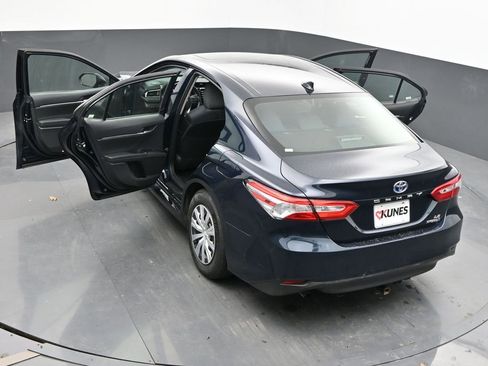 Used 2018 Toyota Camry LE w/ Audio Package FWD image 65